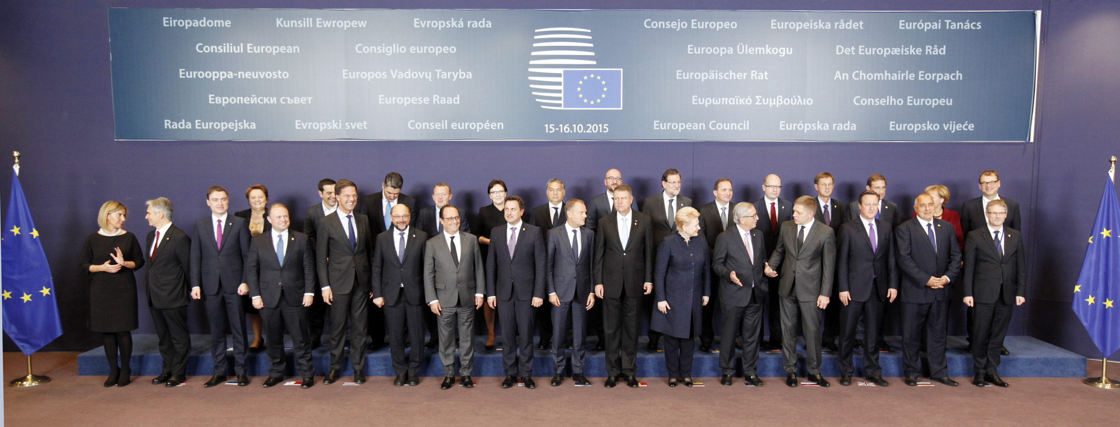 Európski lídri na summite EÚ o migračnej kríze v Bruseli 15. októbra 2015.