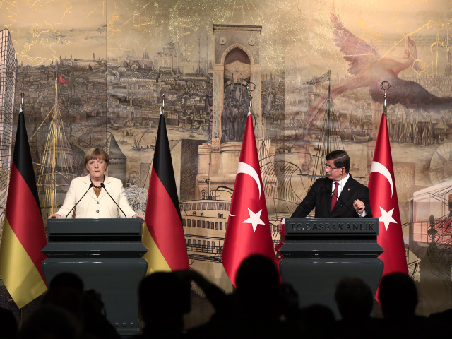 Merkelová, Davutoglu