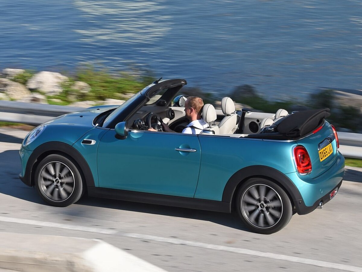 Mini Cooper Cabrio - 2016