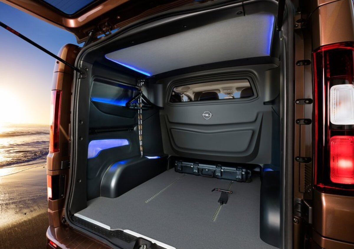 Opel Vivaro Surf Concept