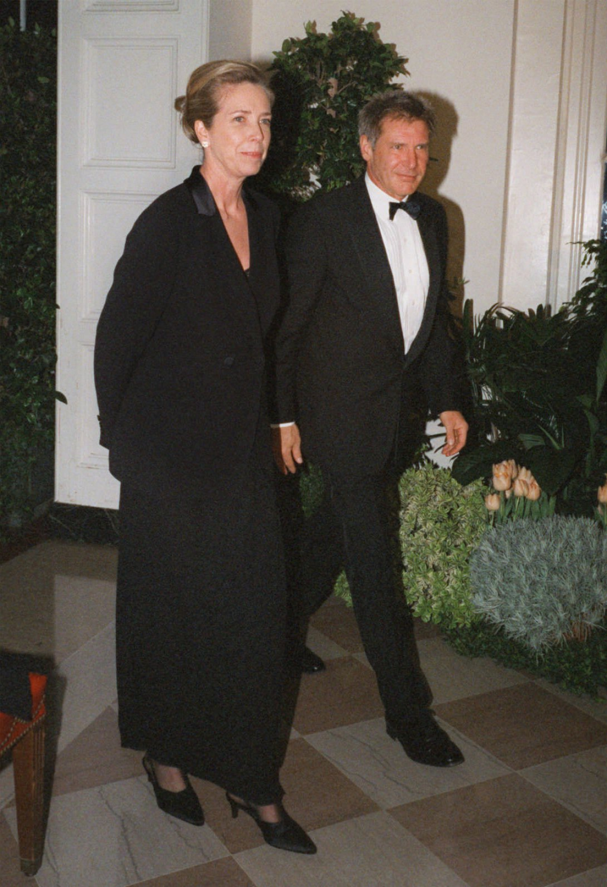 Melissa Mathisonová a Harrison Ford na archívnej fotografii z roku 1998.