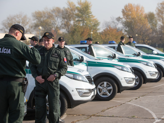 polícia, slovenskí policajti, Slovinsko