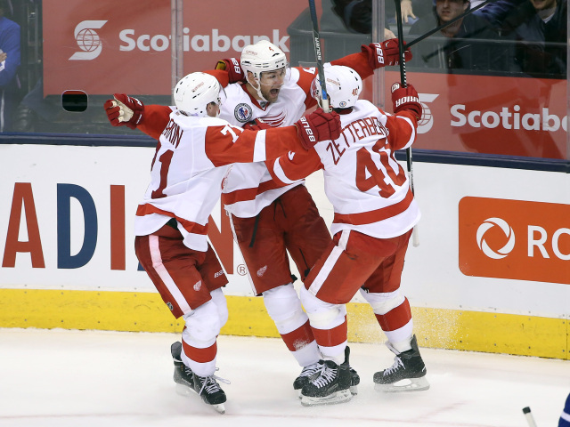 Jakub Kindl, Dylan Larkin, Henrik Zetterberg, Detroit Red Wings