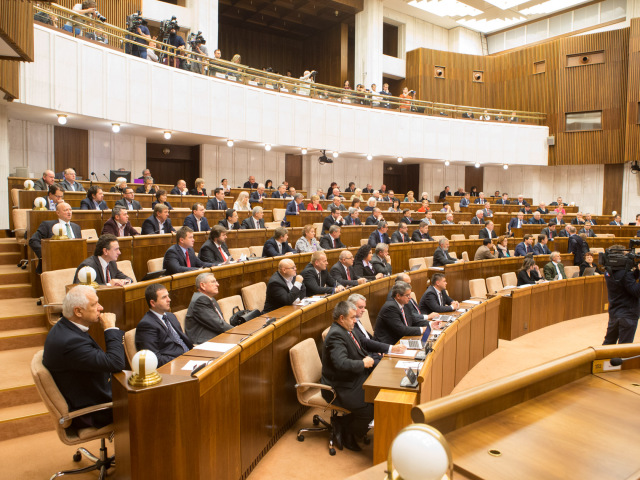 parlament, NRSR
