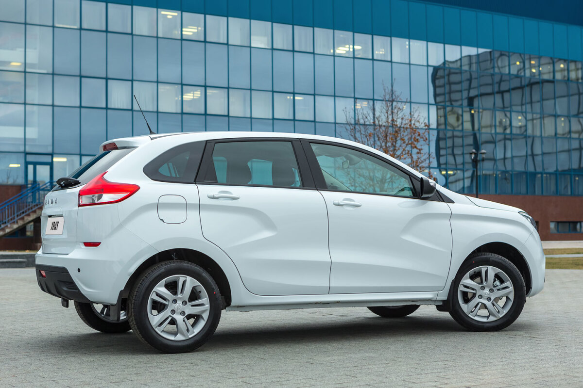 Lada Xray - 2016