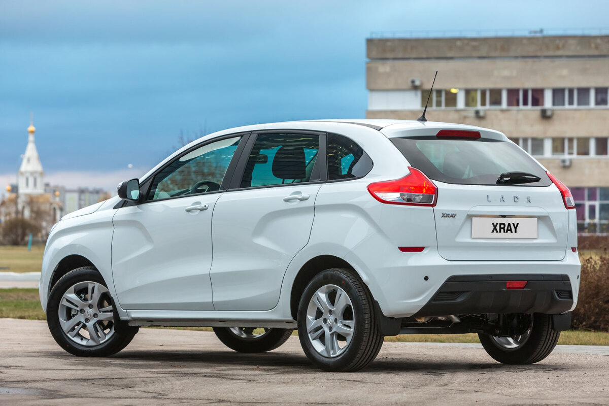 Lada Xray - 2016