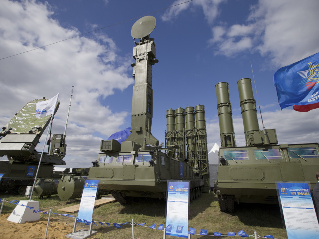 rusko, S-300, rakety,
