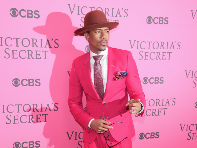Moderátor Nick Cannon.