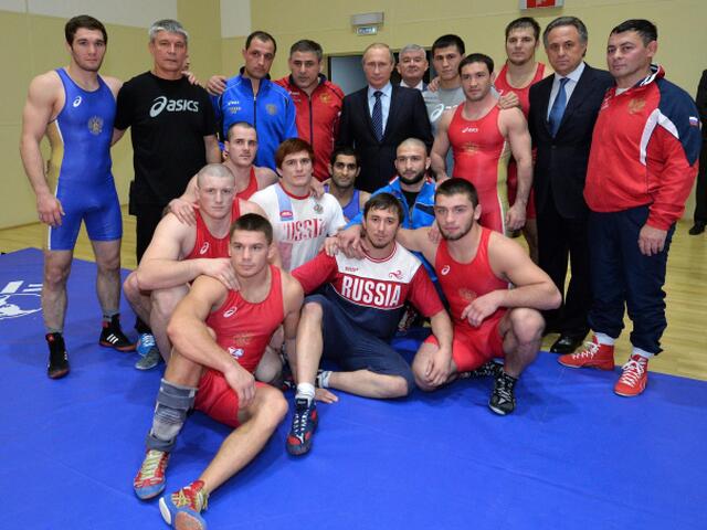 Vladimir Putin, Vitalij Mutko