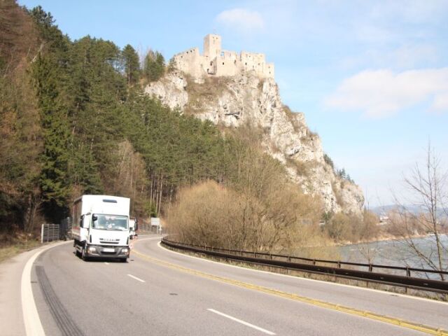 Strečno