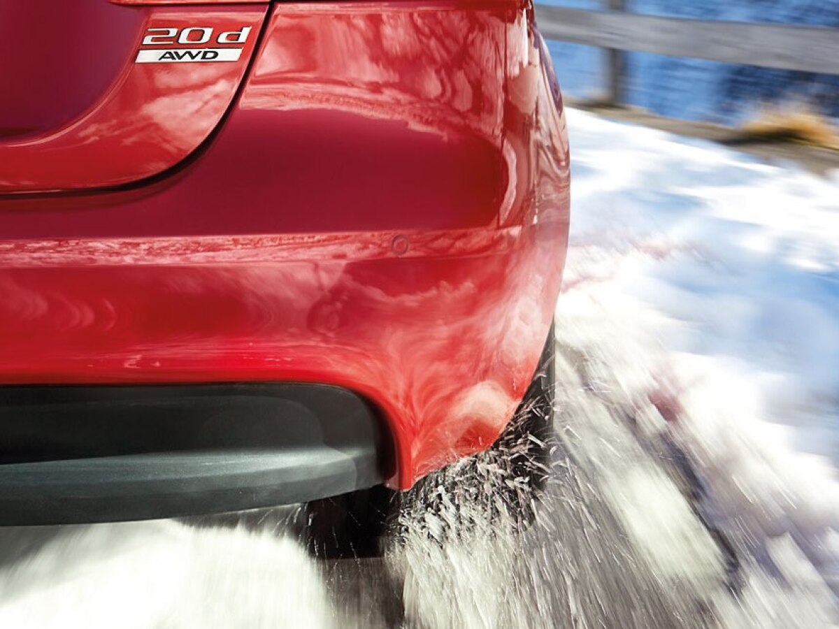 Jaguar XE AWD - 2016