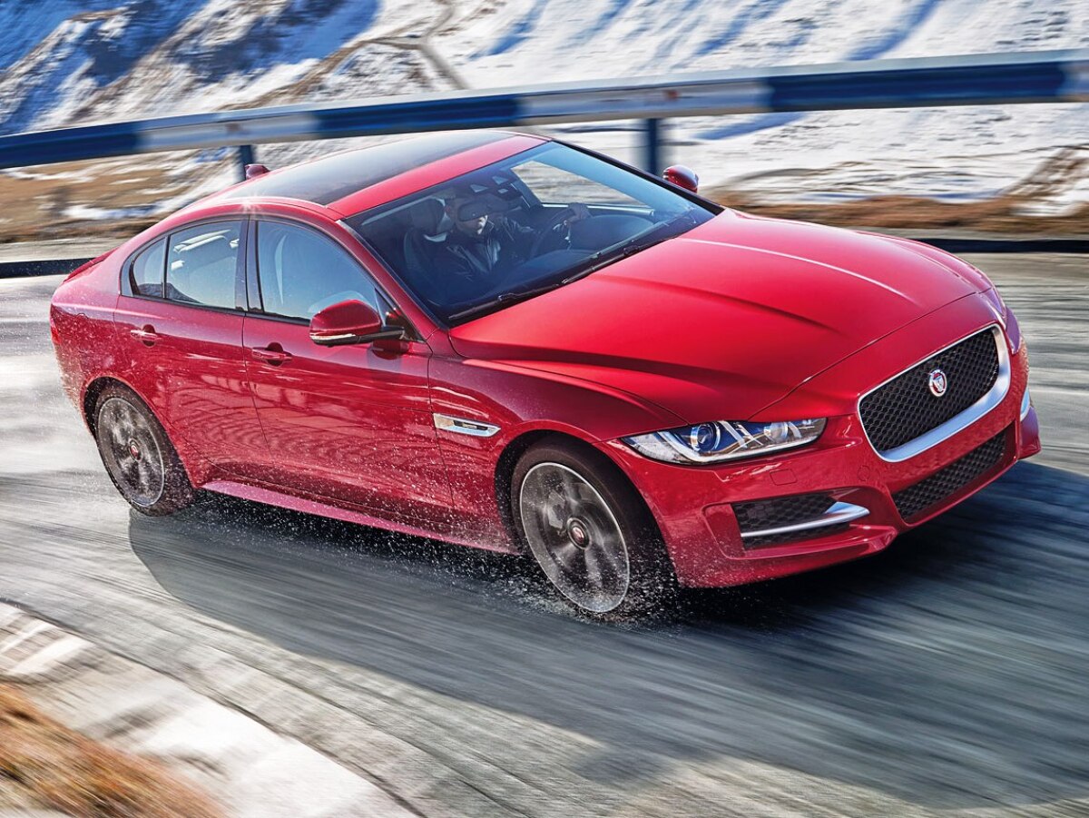 Jaguar XE AWD - 2016