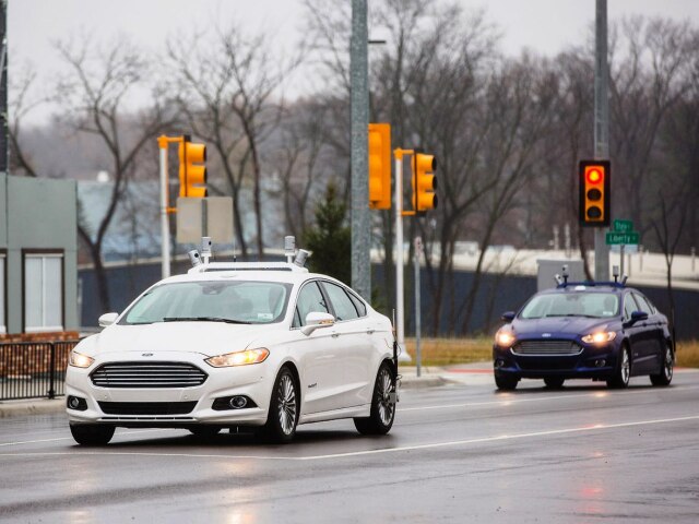 Ford - testy autonómnych áut v Mcity