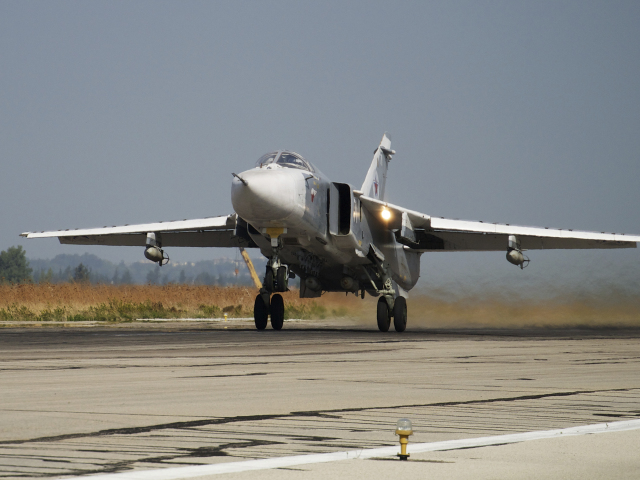 stíhačka, su-24,