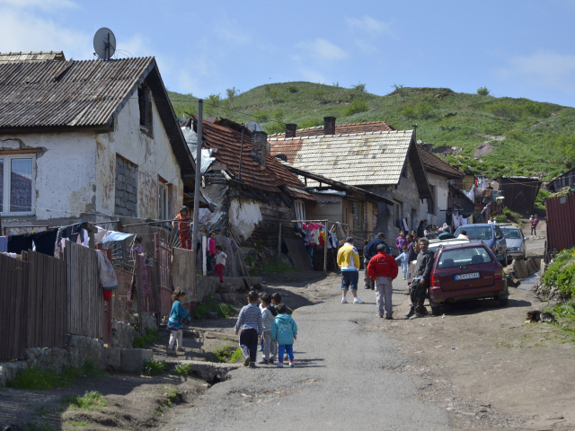 osada, Rómovia, rómska dedina, rómska komunita,