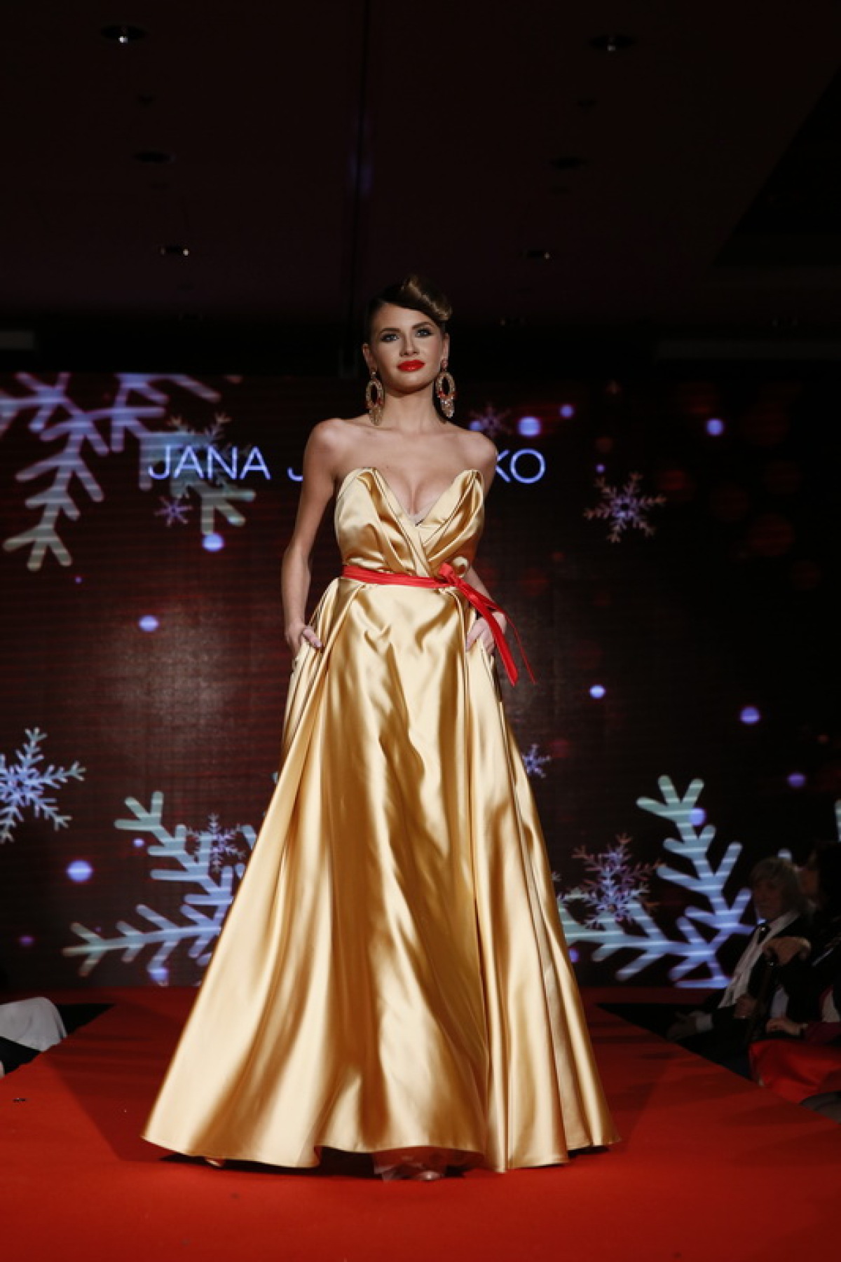 Jana Jurčenko - BMD zima 2015 - plesové róby