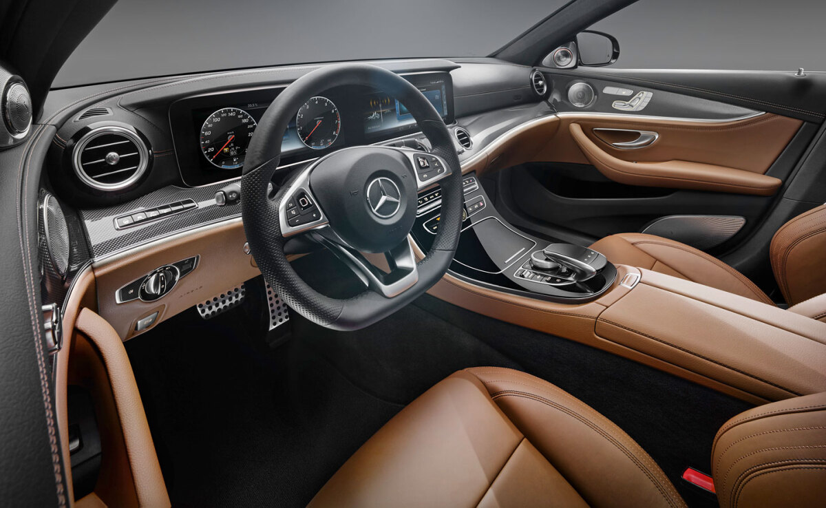 Mercedes-Benz E - 2016