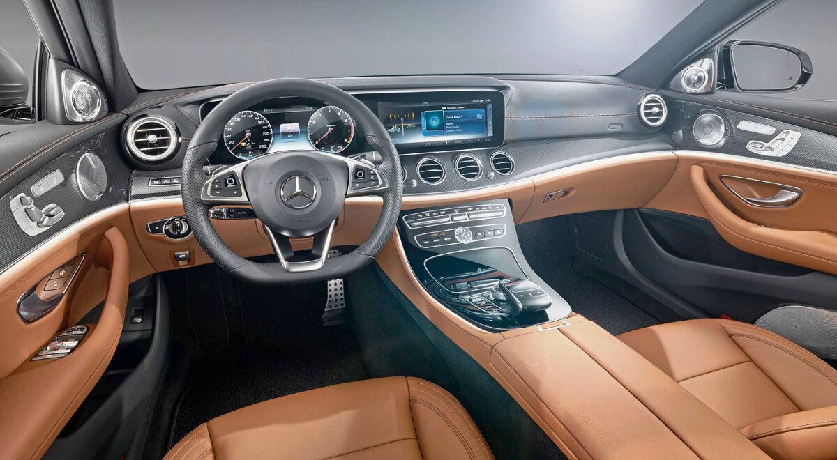 Mercedes-Benz E - 2016