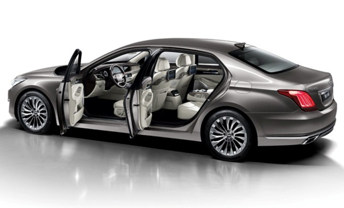 Genesis G90