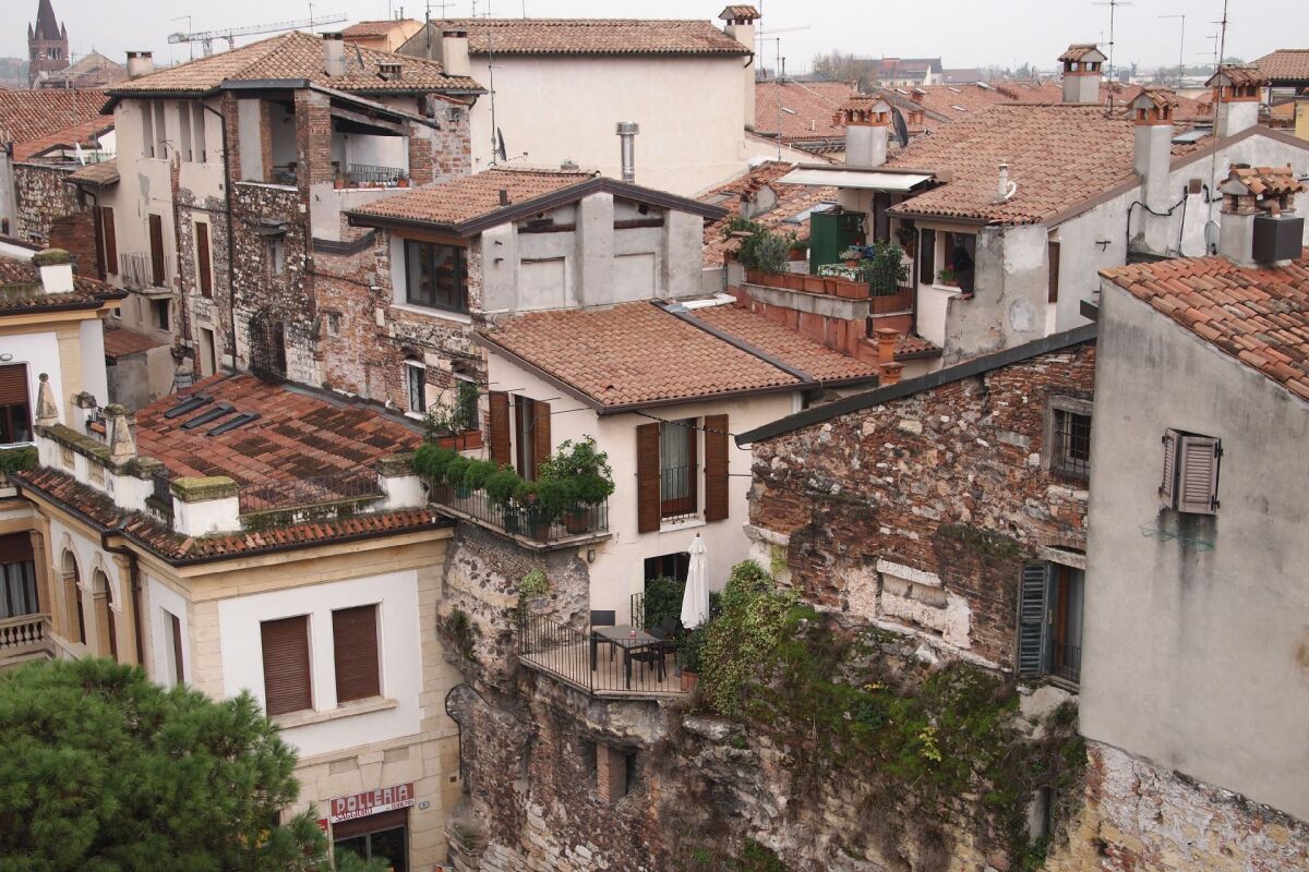 Verona, Taliansko, domy, budovy,
