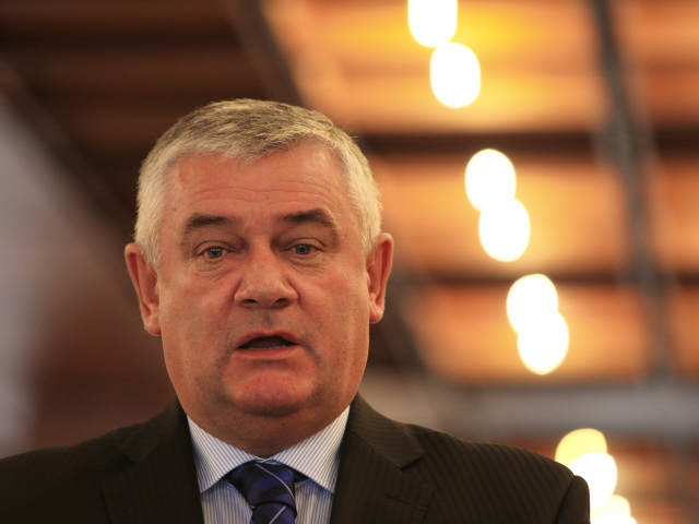 sns, slota,