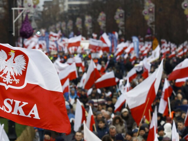poľsko, demonštrácia, protest, manifest,