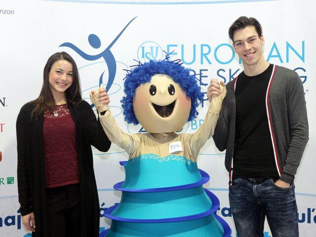Lukas Csölley, Federica Testová