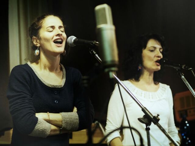 world music, druzina, Petra Humeňanská, Miťa Almášiová