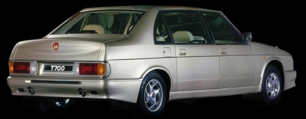 Tatra 700 2