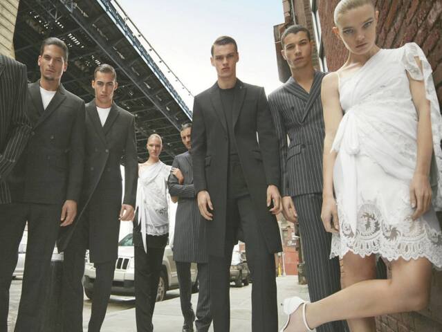 Givenchy - Filip Hrivňák 