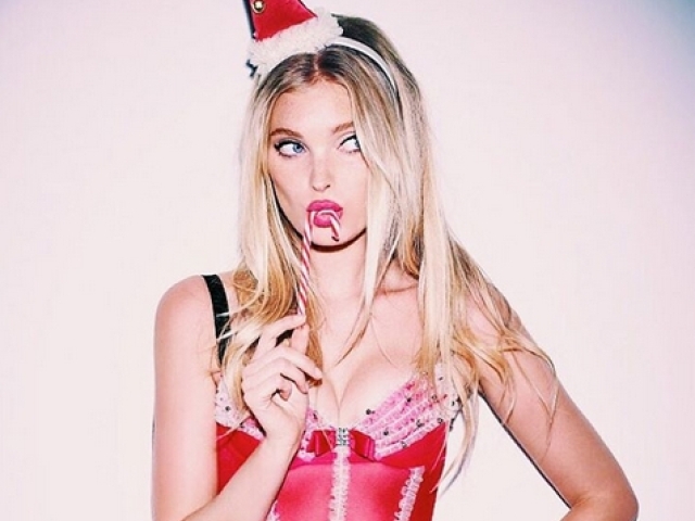 Topmodelka Elsa Hosk na zábere z Instagramu. 
