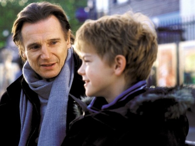 Thomas Brodie-Sangster a Liam Neeson