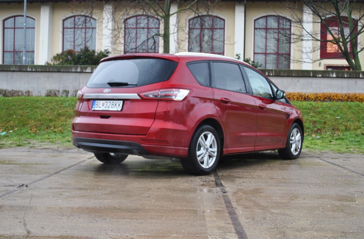 Ford S-Max