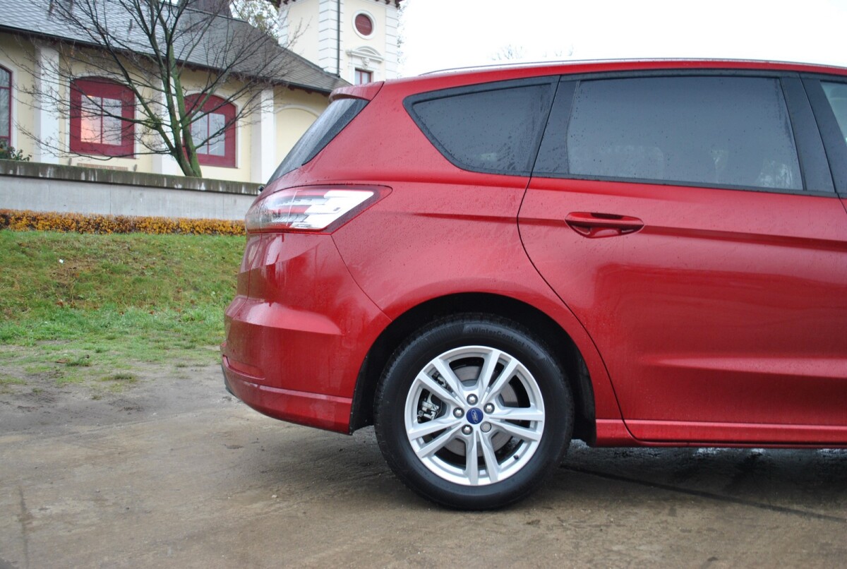 Ford S-Max