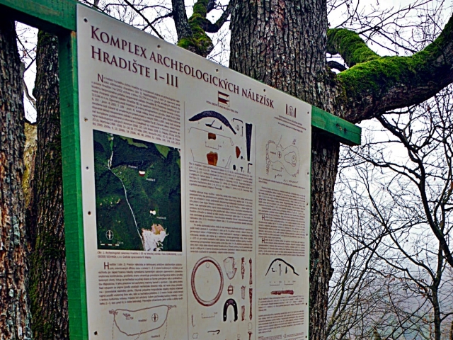informačná tabuľa, tabuľa, Beluša, pamiatka