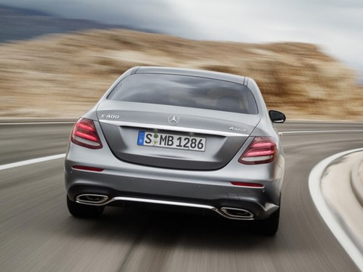 Mercedes-Benz E - 2016