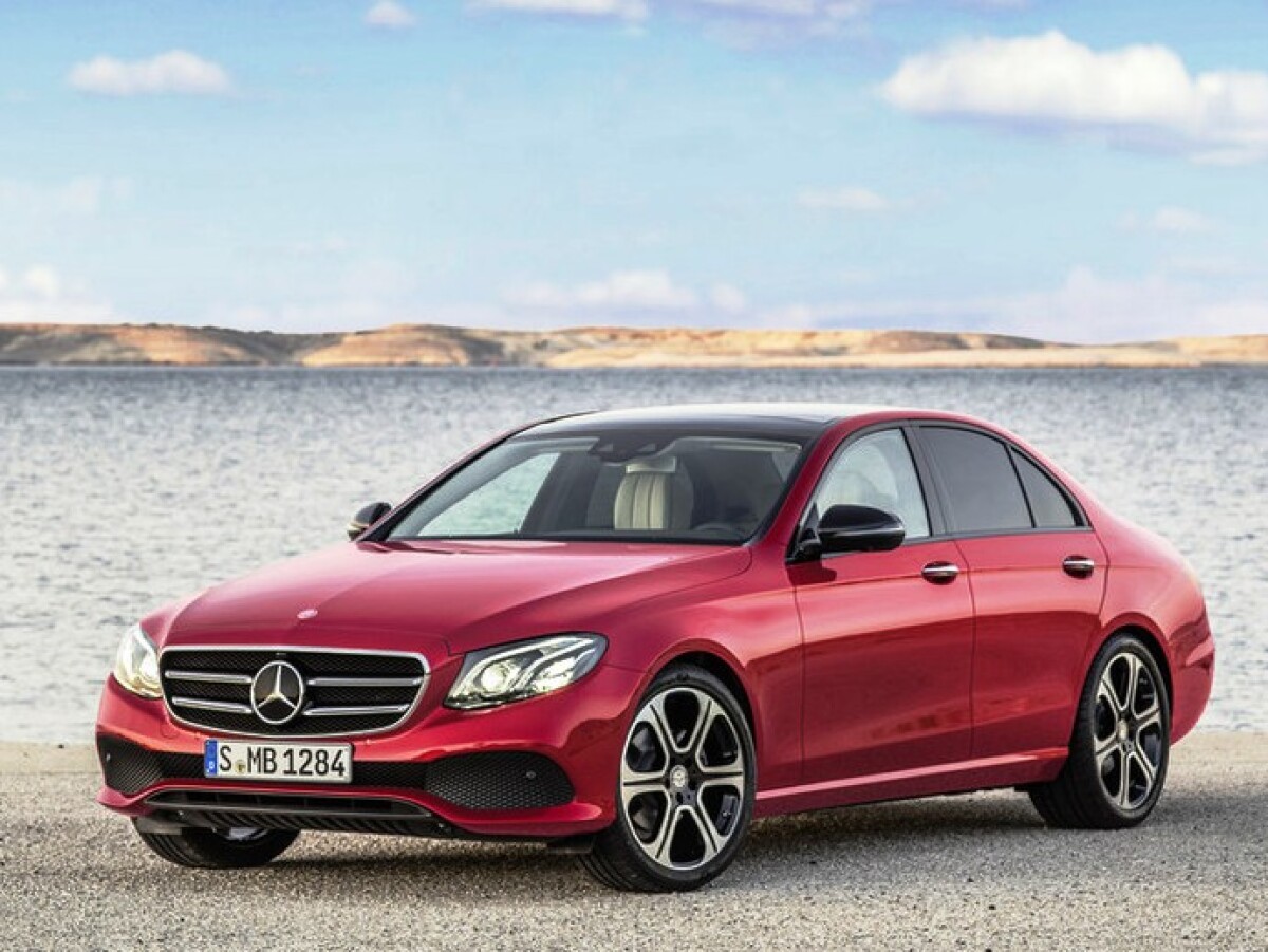 Mercedes-Benz E - 2016
