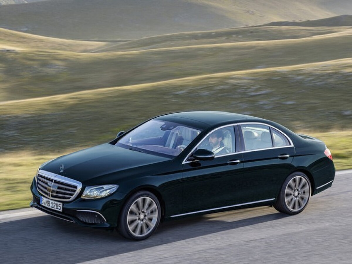 Mercedes-Benz E - 2016