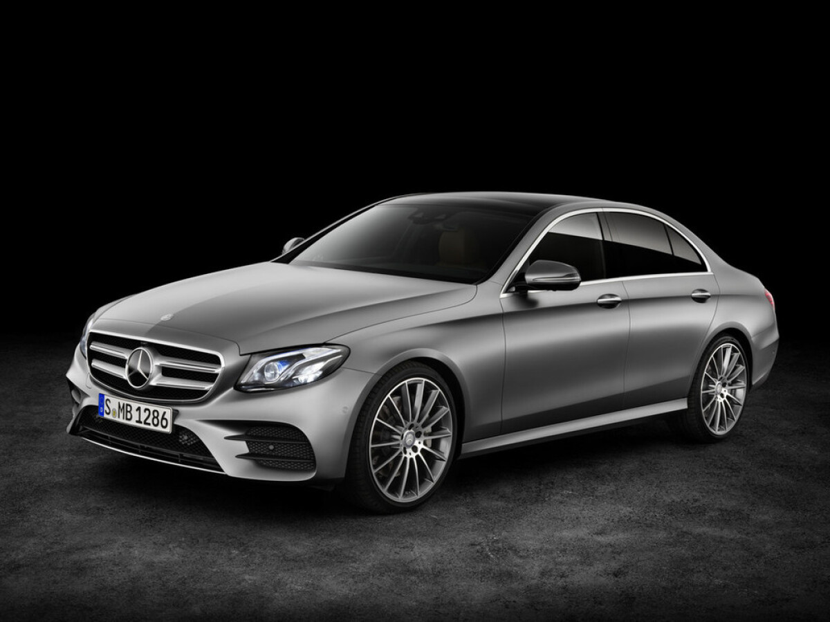 Mercedes-Benz E - 2016
