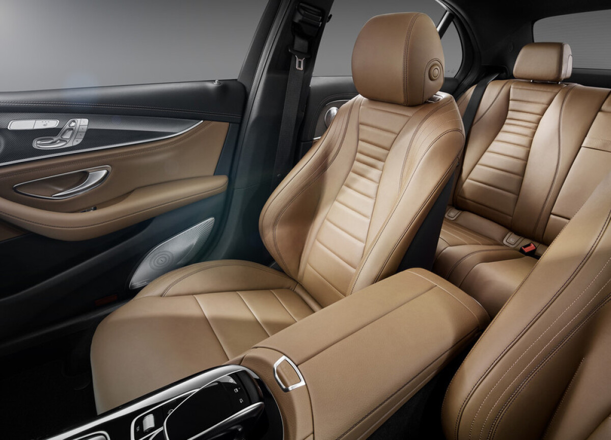 Mercedes-Benz E - 2016