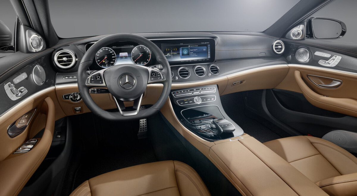 Mercedes-Benz E - 2016