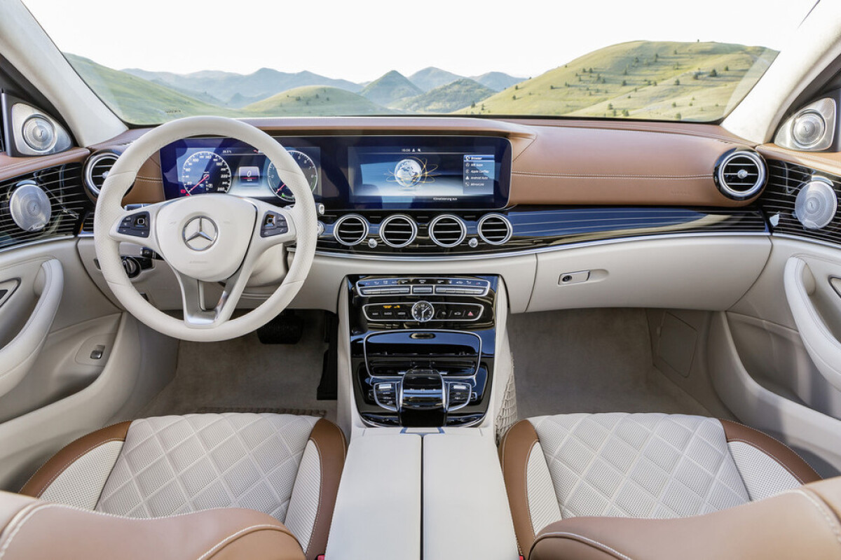 Mercedes-Benz E - 2016