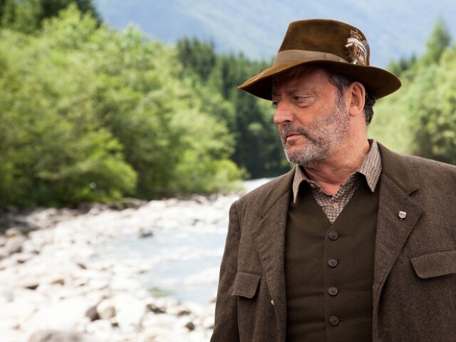 Jean Reno vo filme králi hôr.