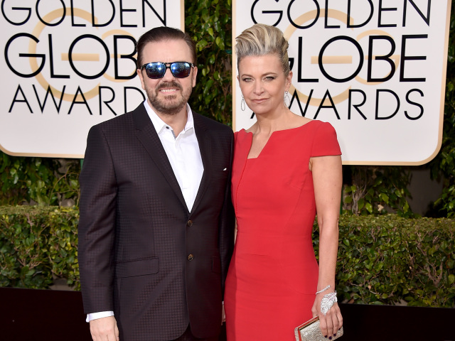 Herec a moderátor Ricky Gervais a jeho partnerka Jane Fallon.