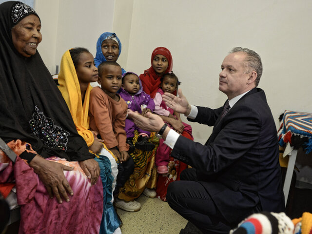 kiska, andrej kiska, záchytný tábor humenné, asýrski kresťania,