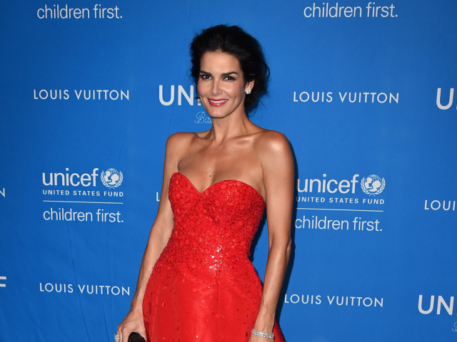 Angie Harmon