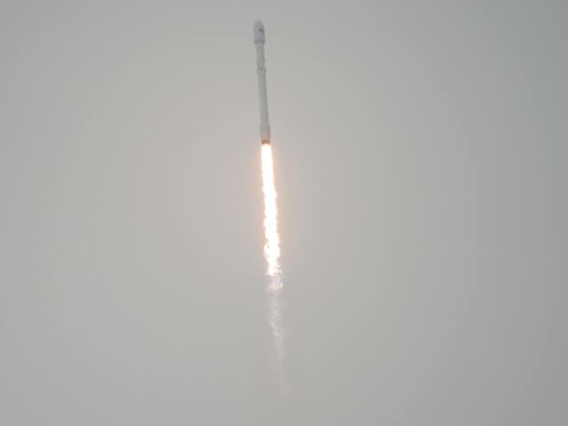 Falcon 9, raketa