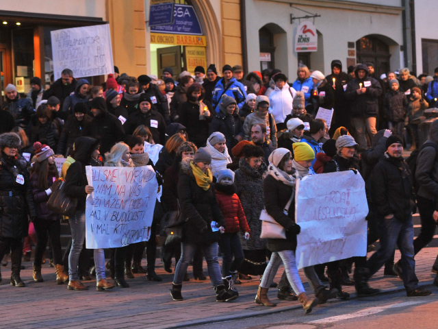 prešov, pochod, sestričky