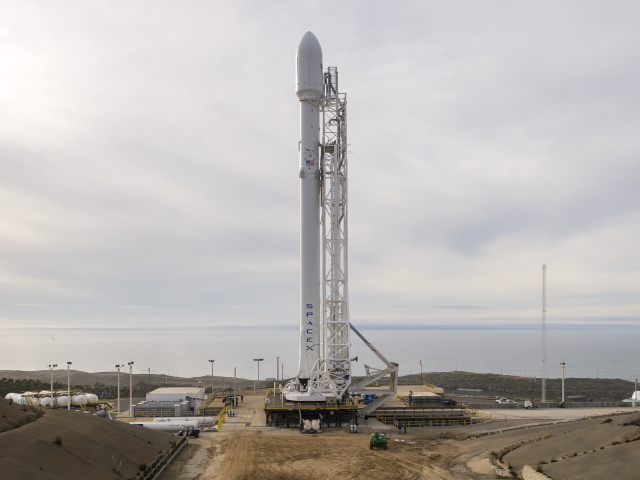 Slovenská družica, Space X
