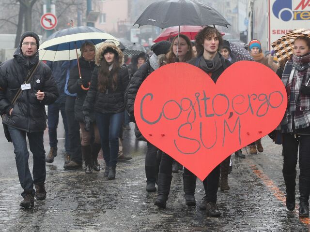 strajk ucitelov, protest ucitelov, demonstracia ucitelov,